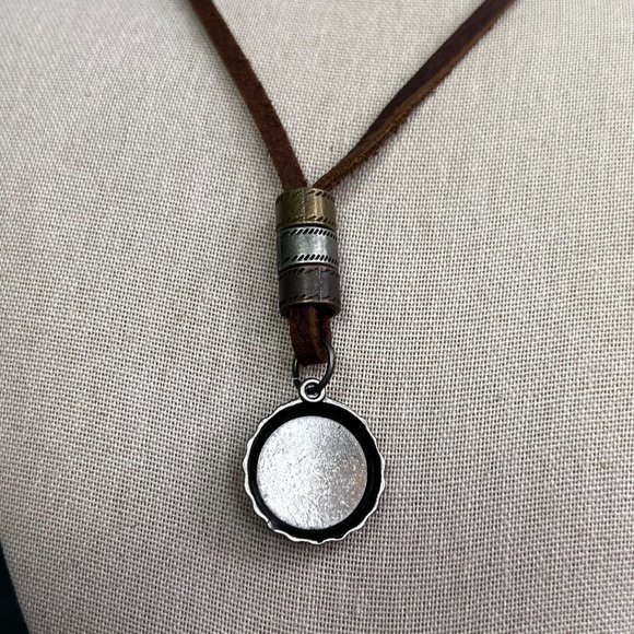 Drink Coca Cola Leather Necklace Bottlecap Pendant Brown Silver Metal Long - Picture 6 of 7